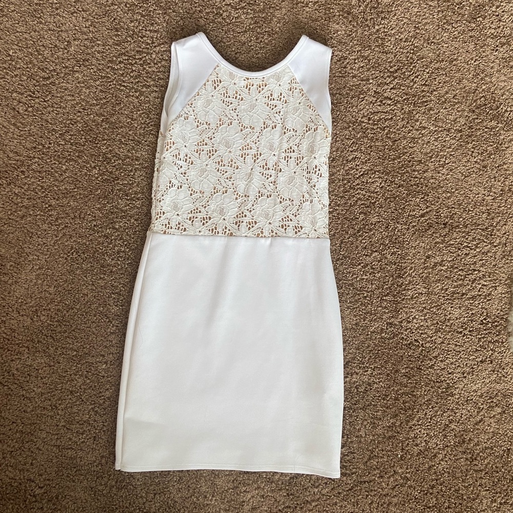This white Hollyworld dress is a juniors 14/15